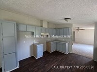 Building Photo - 222 Park W Dr