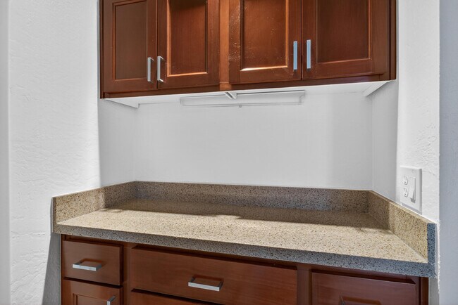 Building Photo - 1050 Ramon Rd