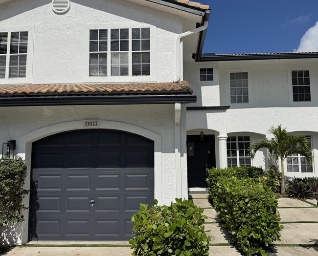 Building Photo - 350 SW 8th St