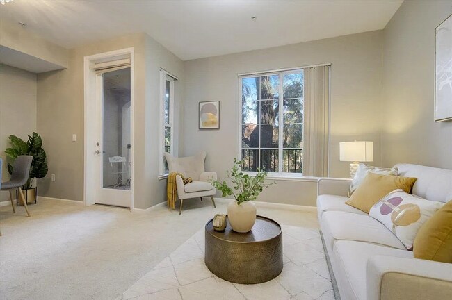 Building Photo - UNIT 2064