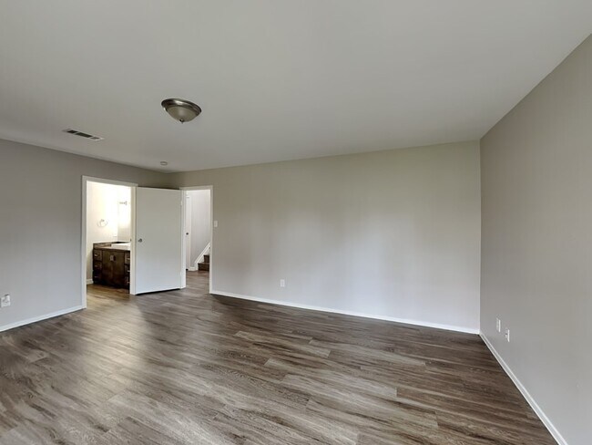 Building Photo - 19907 Gatling Ct