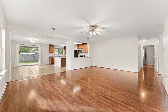 Building Photo - Westwood Subdivision / One Story / Culdesac / Ref, Washer & Dryer / Leander Schools