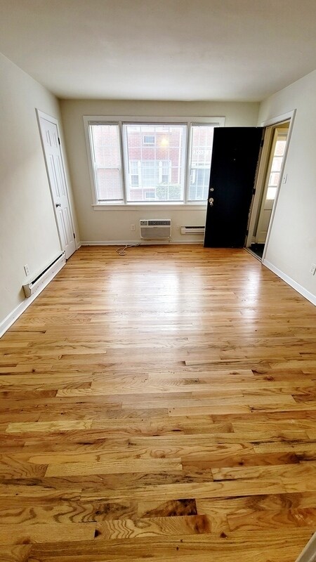 Building Photo - 2603 5th Ave