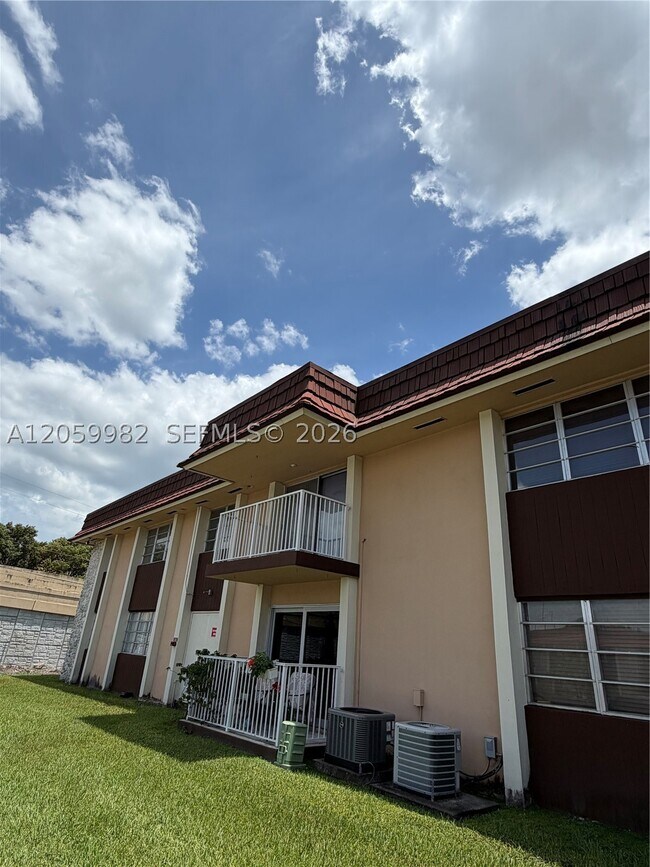 Building Photo - 5501 SW 77th Ct