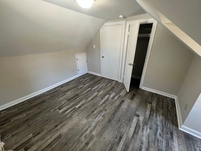 Building Photo - Adorable 3bdrm/1.5bth Cape-Cod  Located in Richmond's Southside!!  **NEWLY RENOVATED**