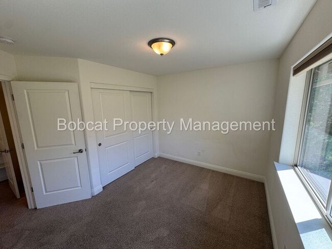 Building Photo - 1226 Saltern Dr