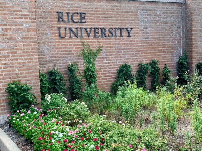 Building Photo - 1205 Autrey St