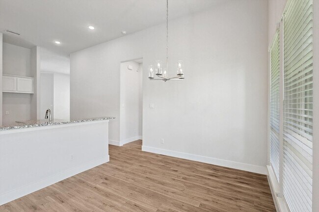 Building Photo - 6249 White Creek Drive