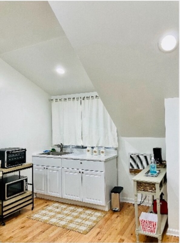 Building Photo - 1 Carlson Ct