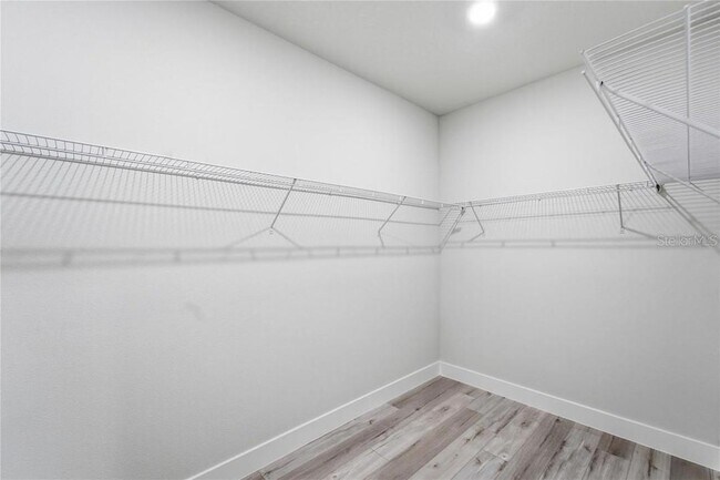 Building Photo - 3286 W Crandon Dr