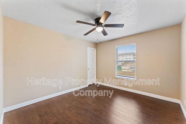 Building Photo - 13115 Almond Bend Dr