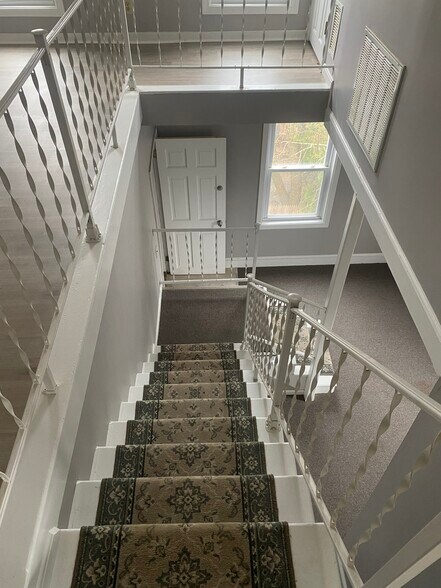 Building Photo - 12-14 Pendleton St