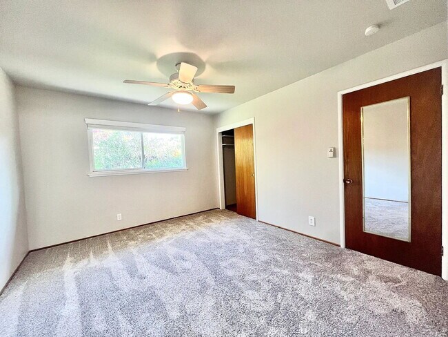 Building Photo - Prime San Jose Home with great backyard!