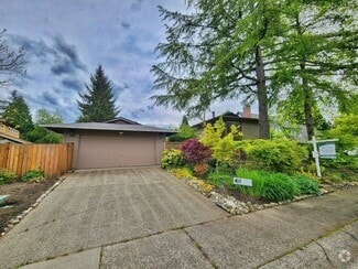 Building Photo - Beautiful 4 Bed 1.75 Bath Home Near Microsoft