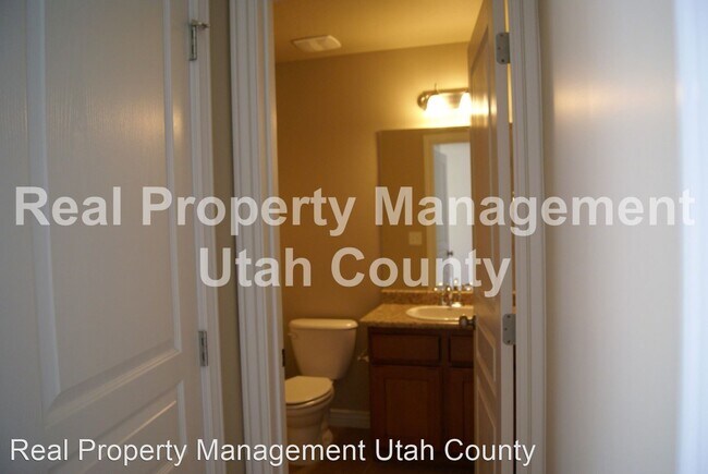 Building Photo - 4 br, 3 bath House - 636 S 2250 W