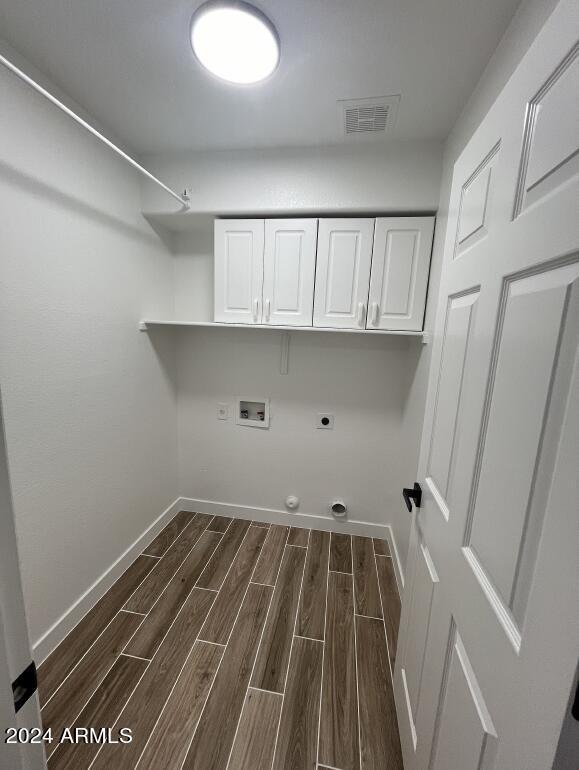 Building Photo - 3950 E Pinon Ct