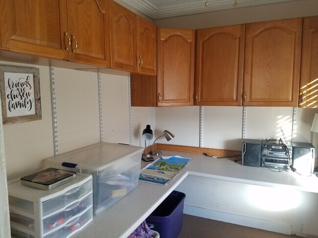 Building Photo - 47 Mechanic St