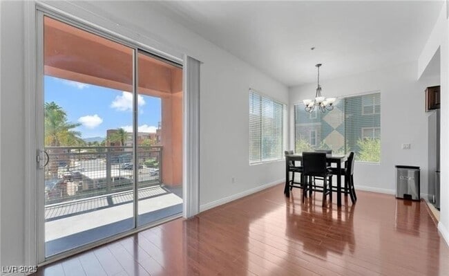 Building Photo - 47 E Agate Ave