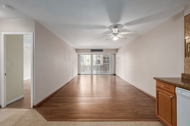 Building Photo - Wonderful One bed / One bath for rent in a...