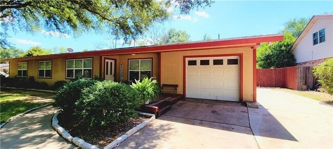 Building Photo - Westwood Subdivision / Rockdale, TX / 4 bedrooms / One Story