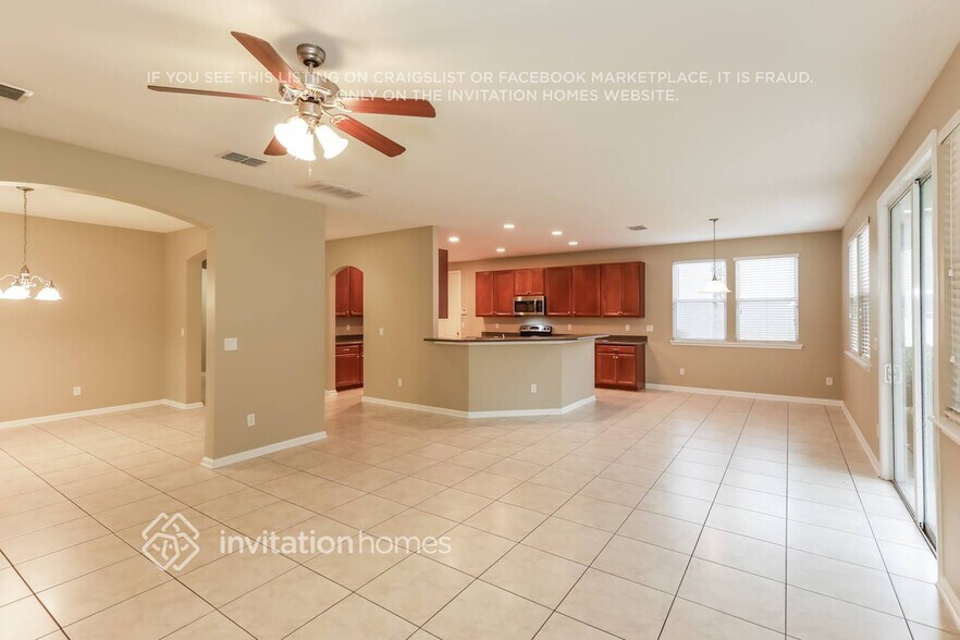 Building Photo - 724 Wooded Hamlet Ct