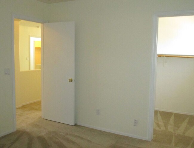 Building Photo - New Listing in Buckeye