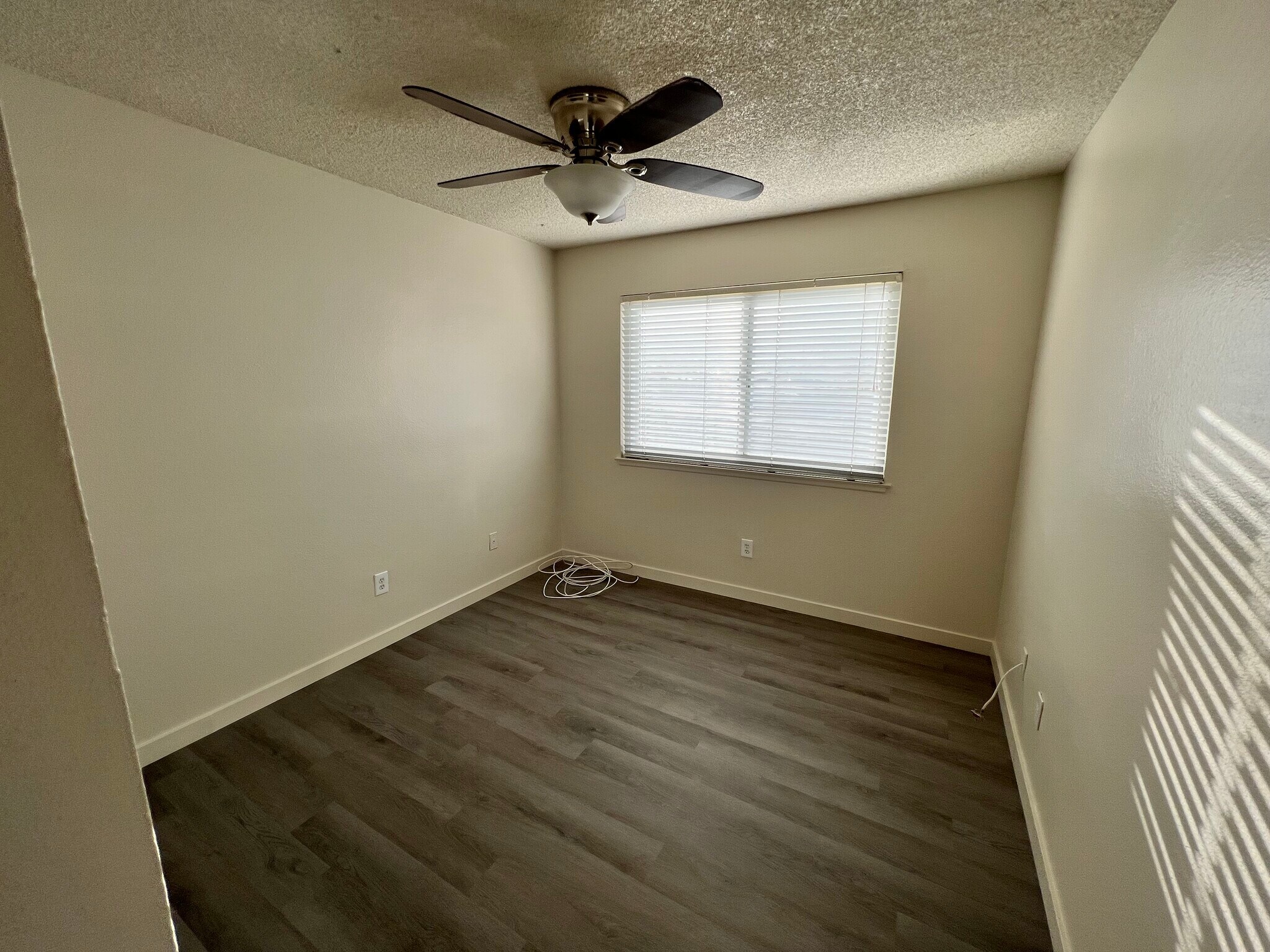 Building Photo - 72615 Edgehill Dr