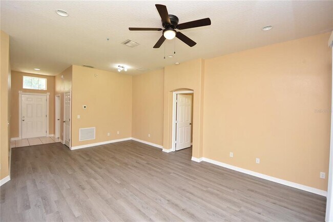 Building Photo - 5 Rambling Ln