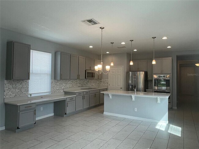 Building Photo - 32745 Coldwater Creek Loop