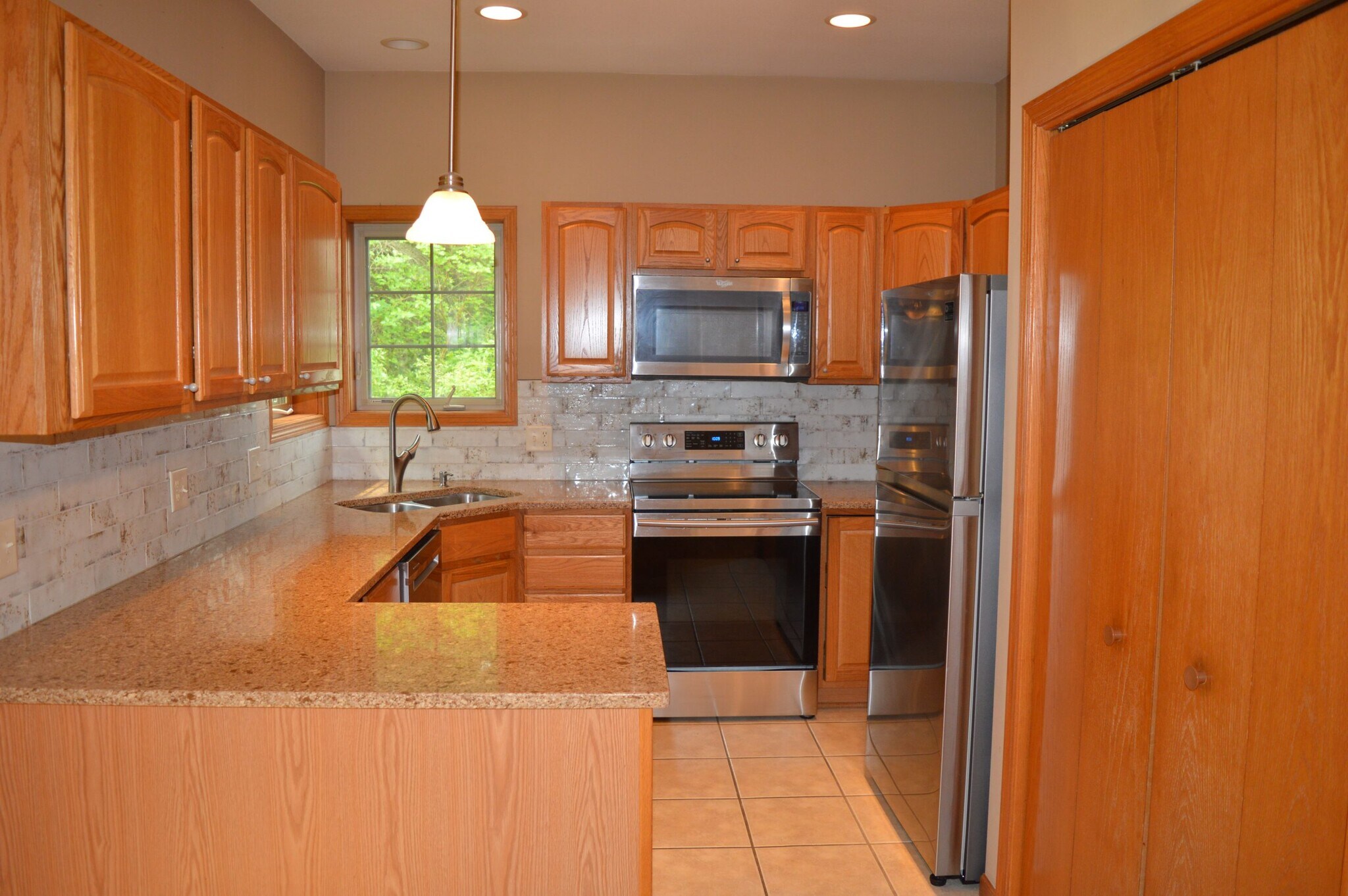 Building Photo - 4734 Bergamot Way