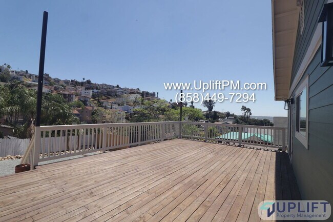 Building Photo - 1225 Capistrano Ave