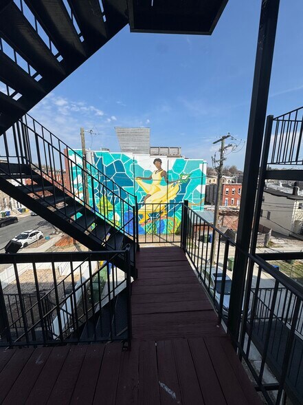 Building Photo - 1733 Guilford Ave