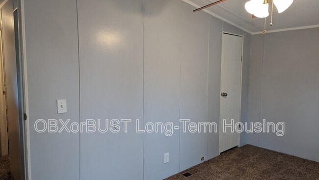 Building Photo - 106 Sumac Ln