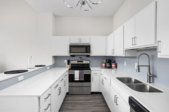 Building Photo - 50 N Illinois St