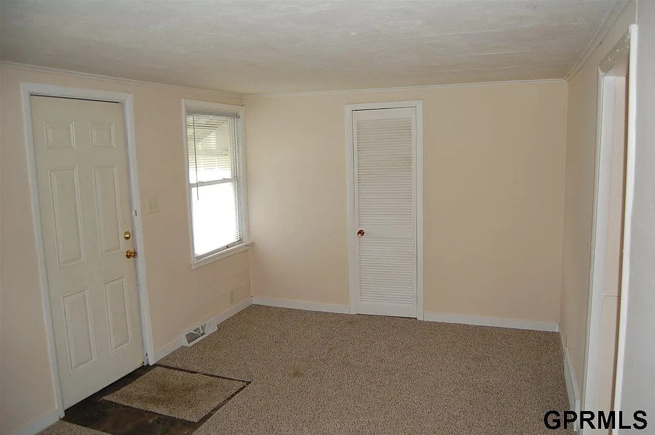 Building Photo - 610 W 22nd Ave