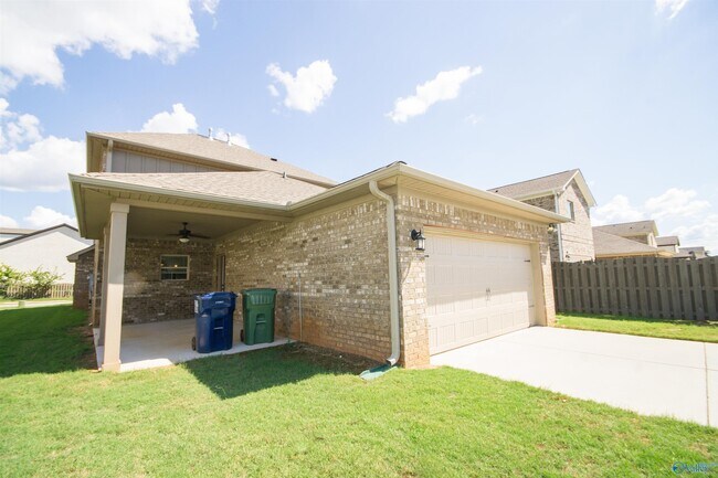 Building Photo - 12 Silky Oak Cir SW