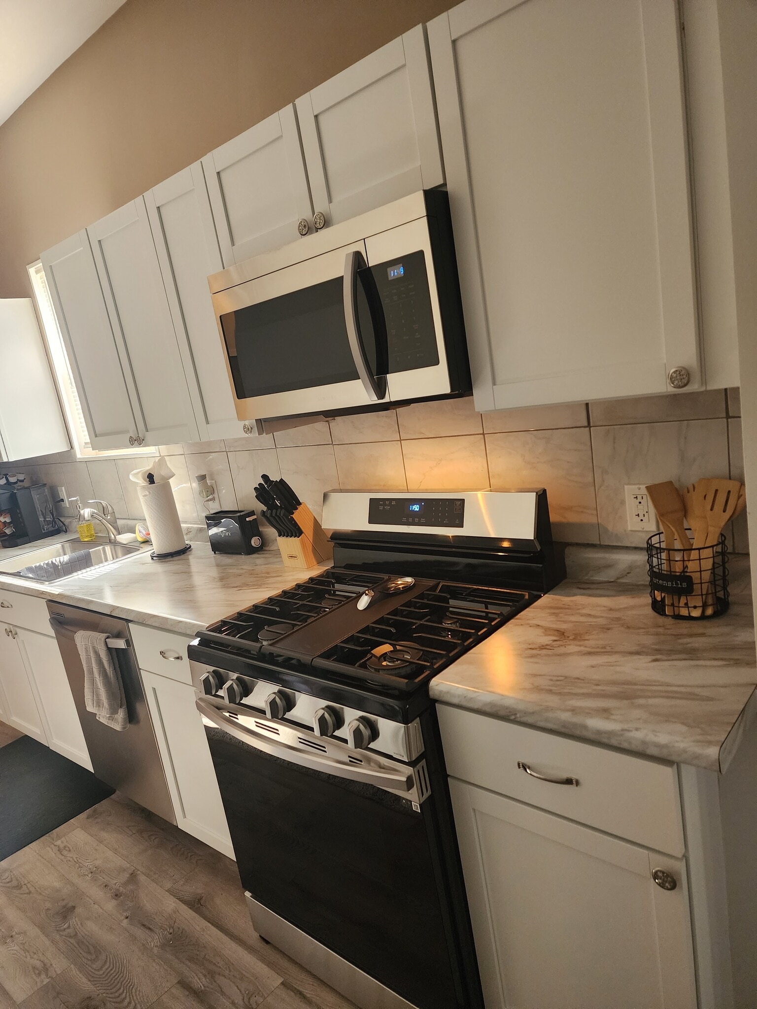 Building Photo - 4047 Harrison St