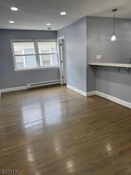 Building Photo - 336 E Westfield Ave