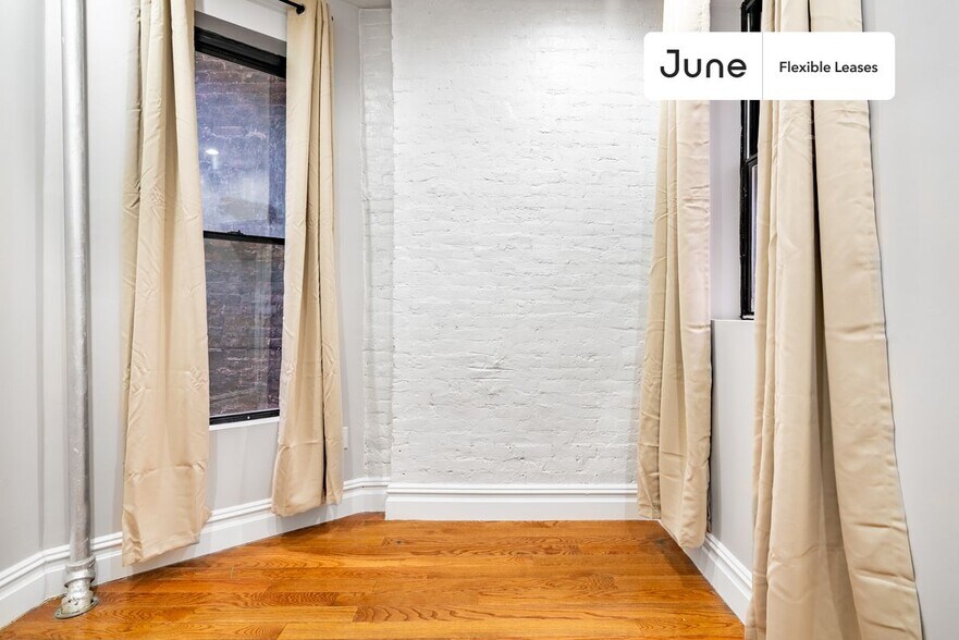 Building Photo - 826 Ninth Ave