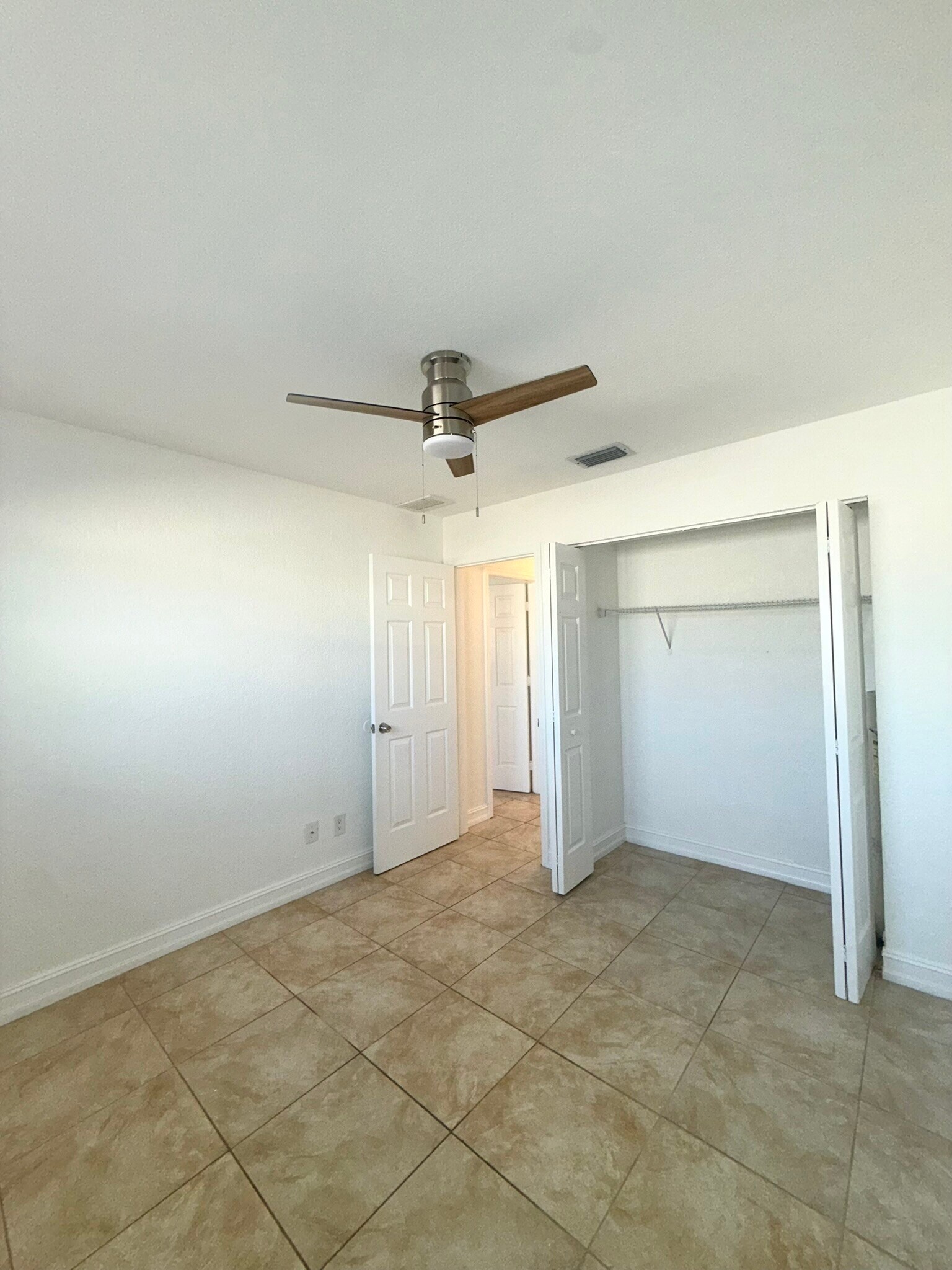 Building Photo - 436 Auburn Dr