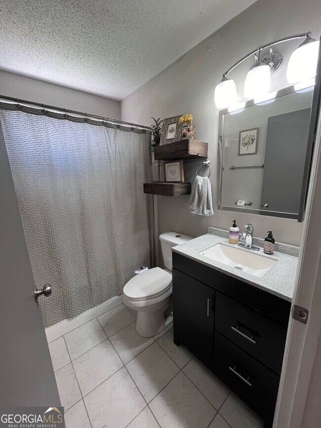 Building Photo - 315 Sunnyside Dr