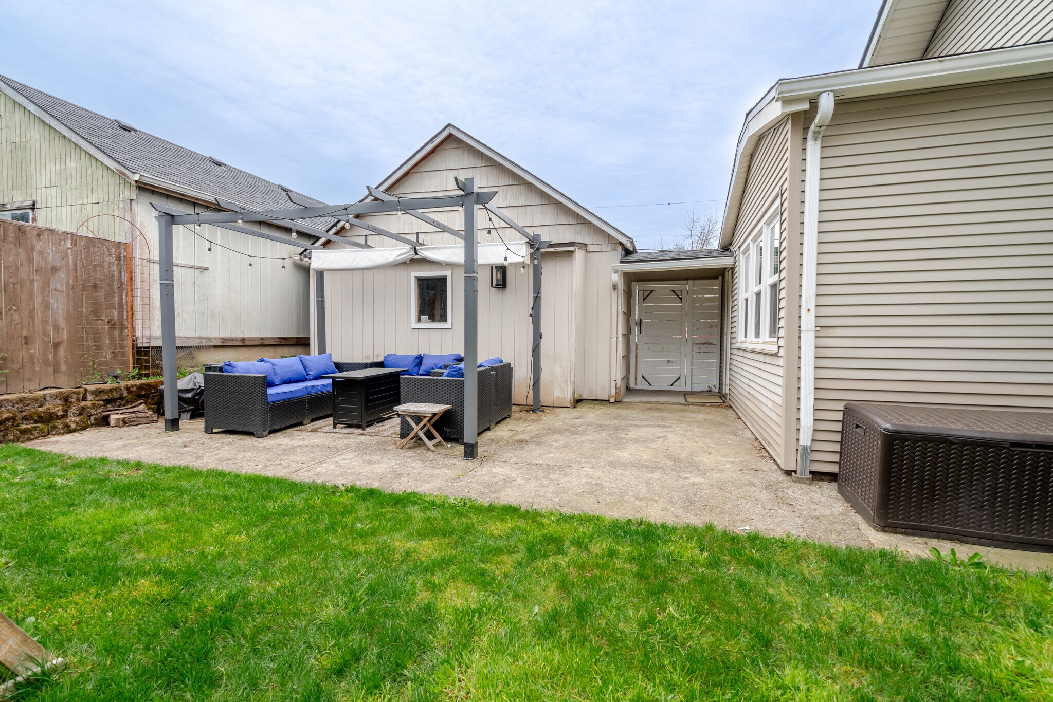 Building Photo - 200 W Arlington St