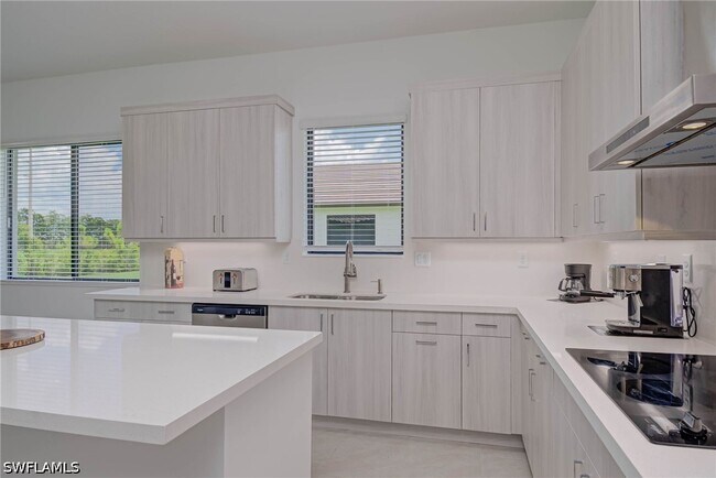 Building Photo - 5026 Ofanto Ln
