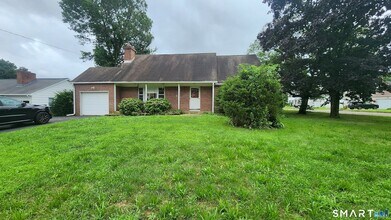 Building Photo - 16 Raymond Rd