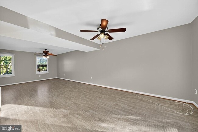 Building Photo - 7850 Greengate Way