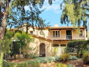 Building Photo - 10563 Lindbrook Dr