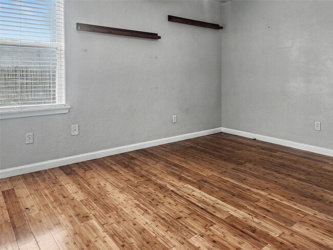 Building Photo - 5617 Avenue R