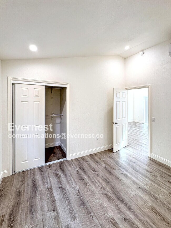 Building Photo - 1408 Sieta Ct