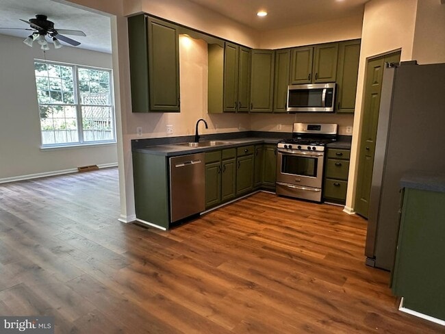 Building Photo - 1184 Fetterbush Cir
