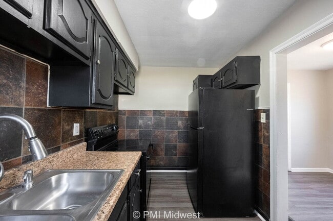 Building Photo - 1937 King Ave